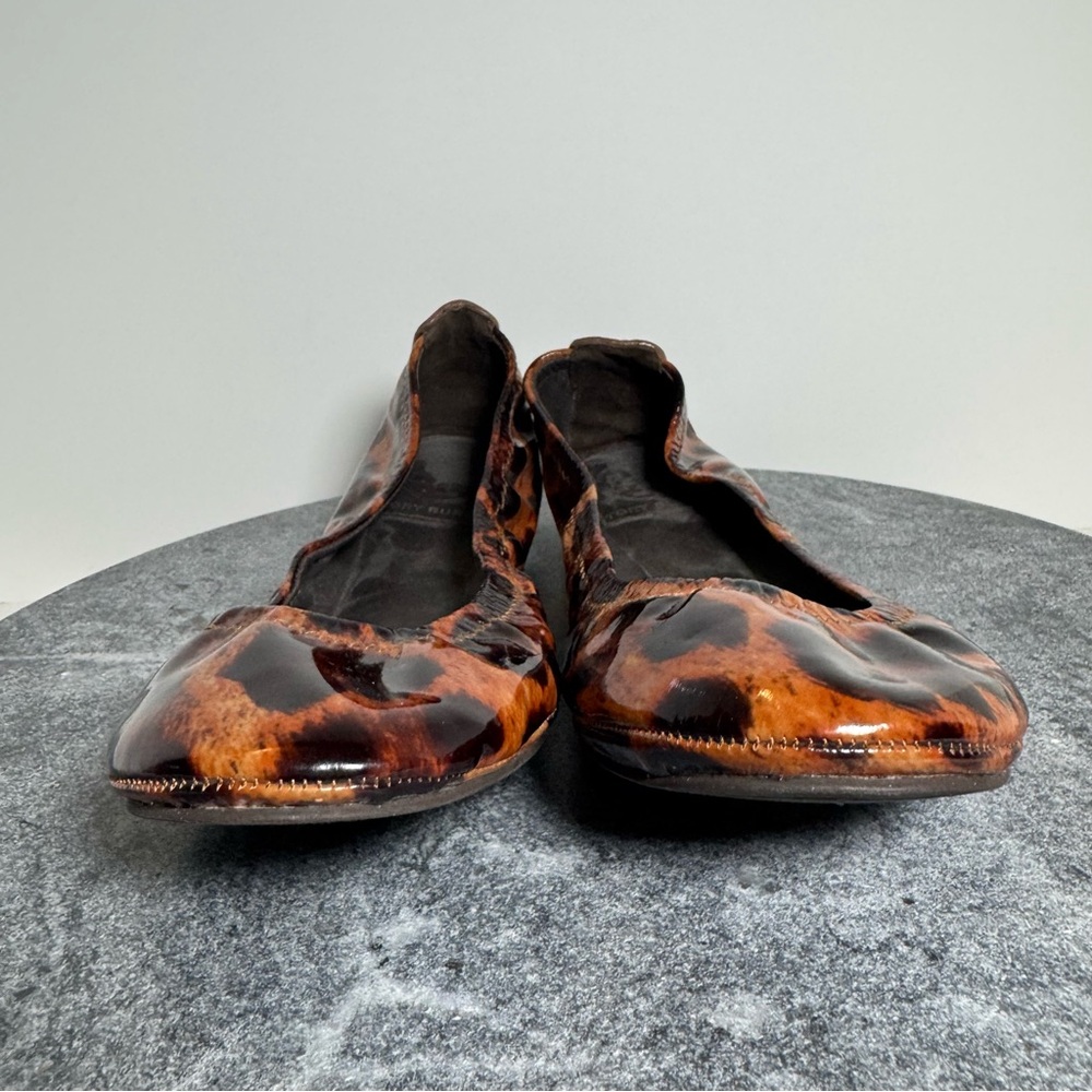Tory Burch Eddie Leopard Print Patent Leather Ballet Flats 6.5 - Picture 3 of 12